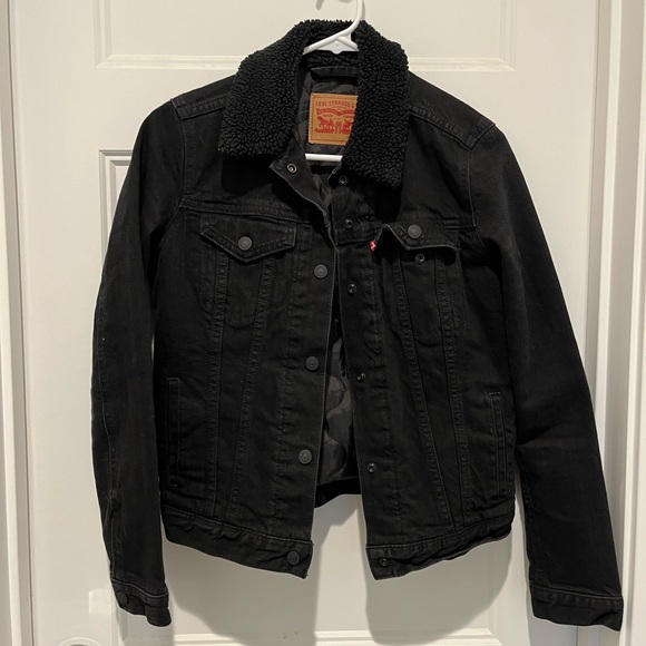 Levi’s black denim Sherpa jacket - Picture 1 of 2